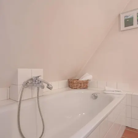 Reethus Hans * Husum (Schleswig-Holstein)